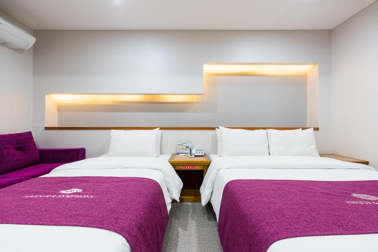 Amour Hotel Suwon Exteriér fotografie