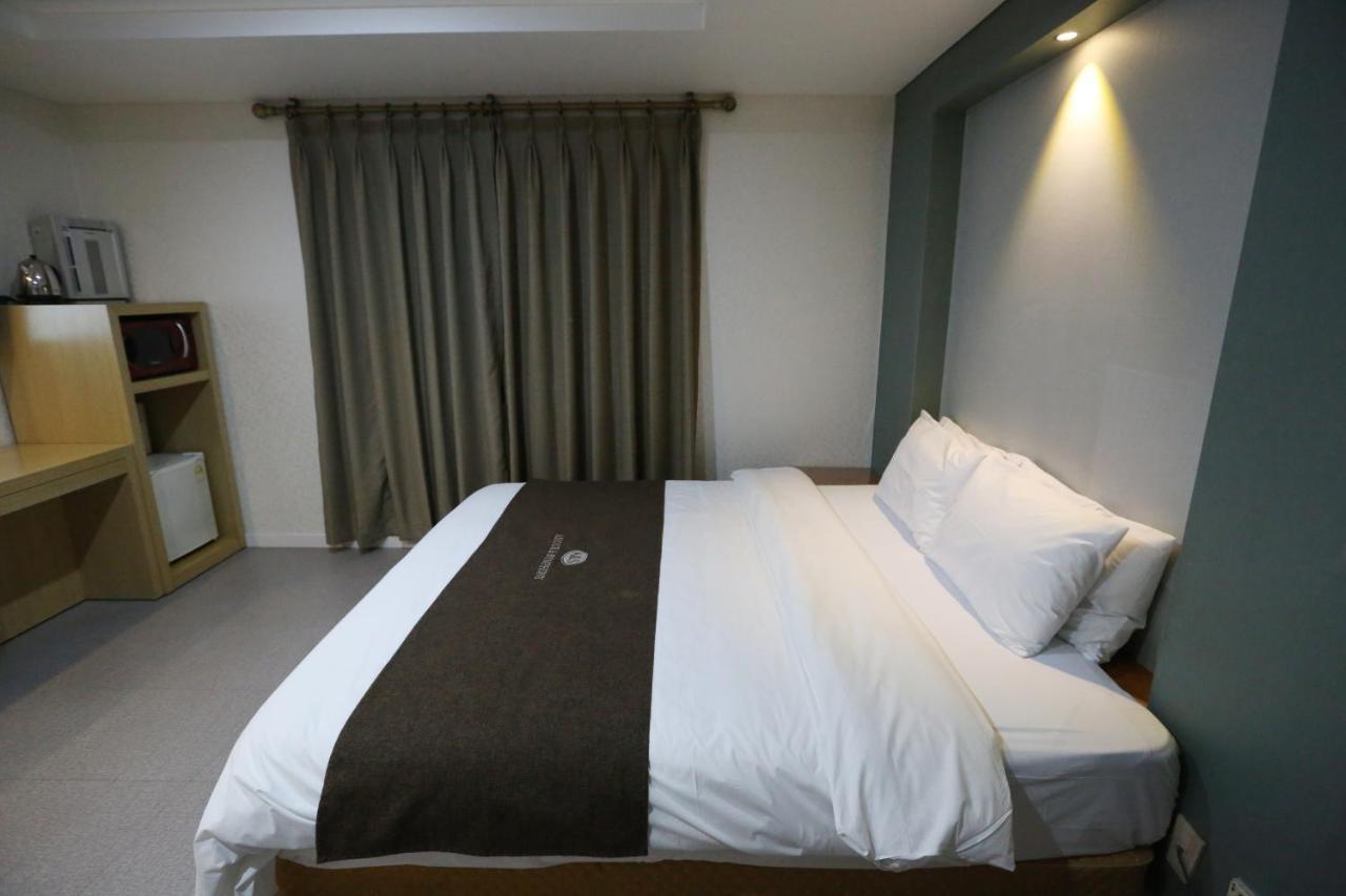 Amour Hotel Suwon Exteriér fotografie