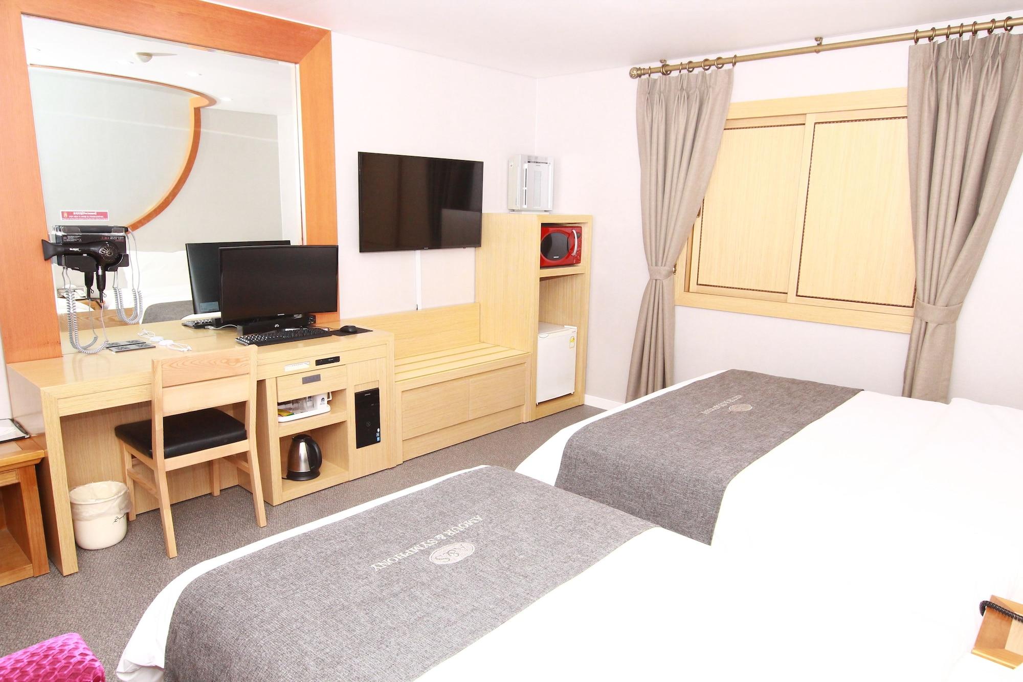 Amour Hotel Suwon Exteriér fotografie