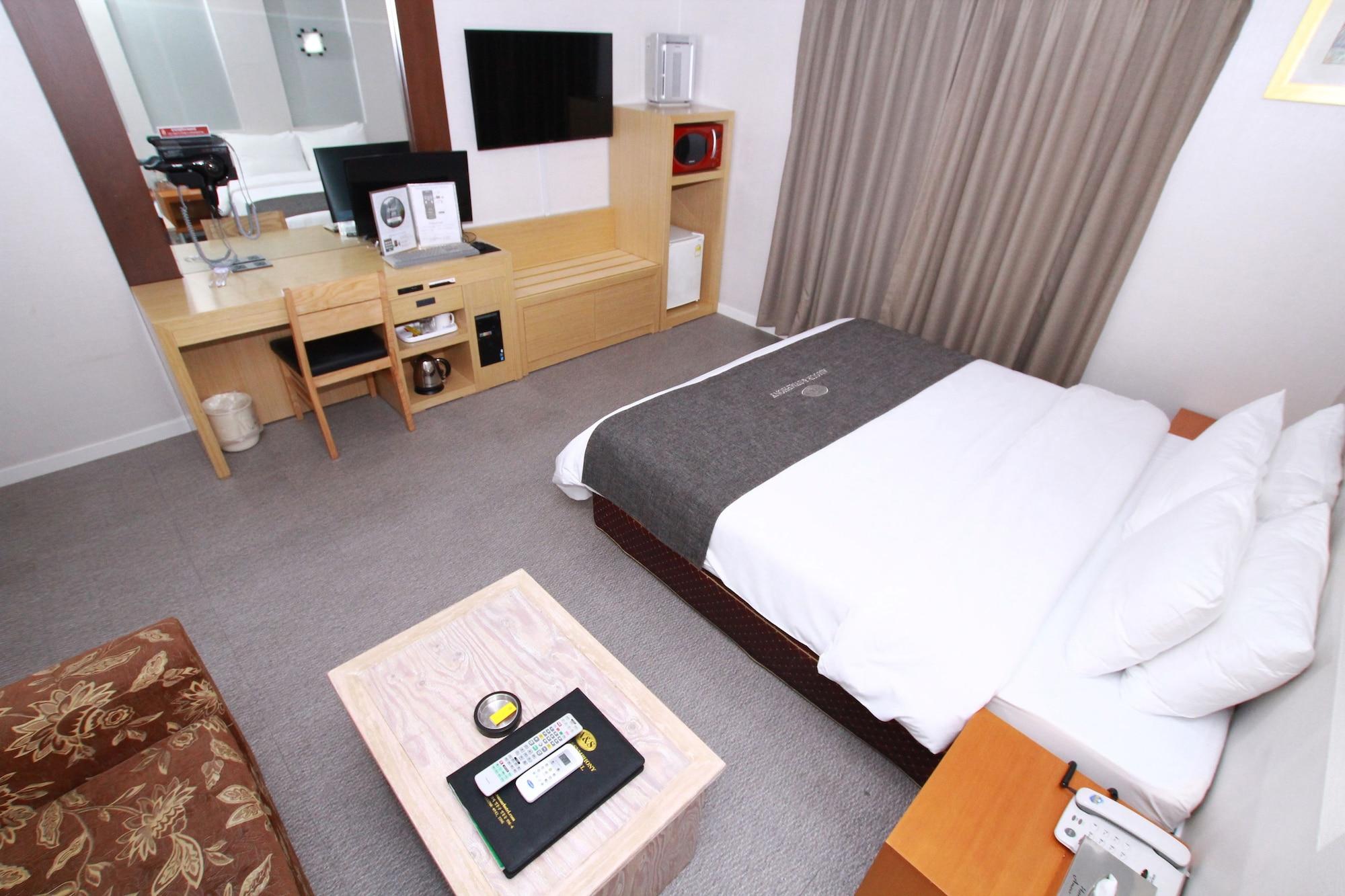 Amour Hotel Suwon Exteriér fotografie